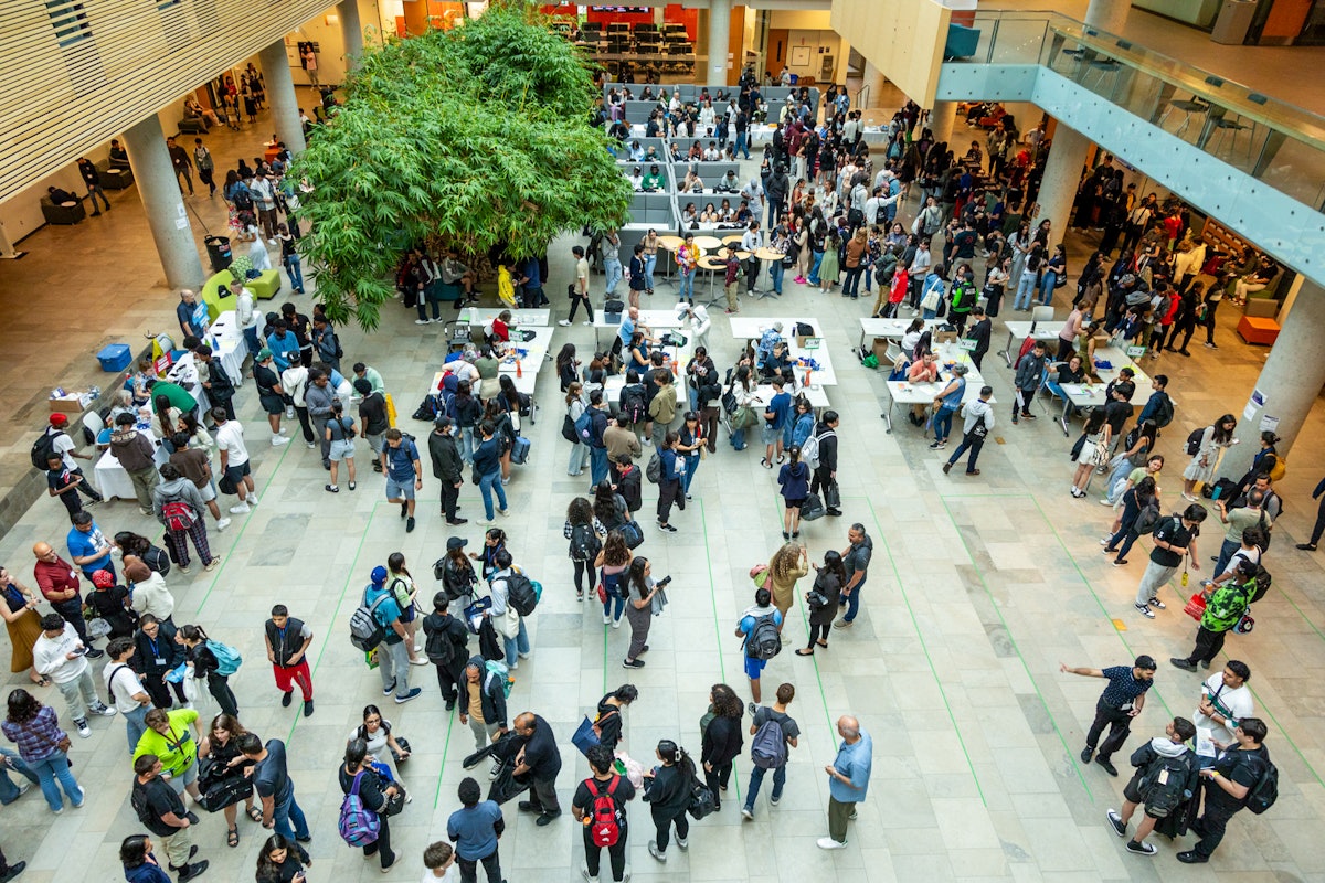 Plus de 700 jeunes ont participé à la conférence de deux jours.