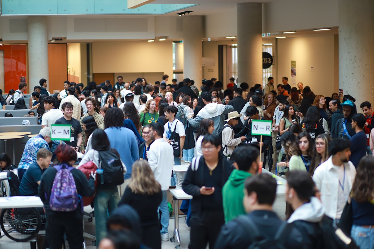 Des jeunes de 92 localités de tout l’Ontario ont assisté au forum.